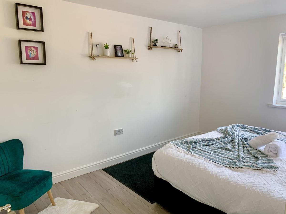 Modern & Cosy 2-Bed Apartment Near Nec, Airport & Jlr! Birmingham Esterno foto